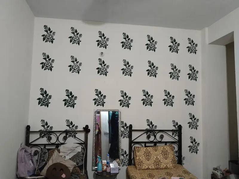 Four Seater Room at Tehreem Stellar Girls Hostel — photo 1