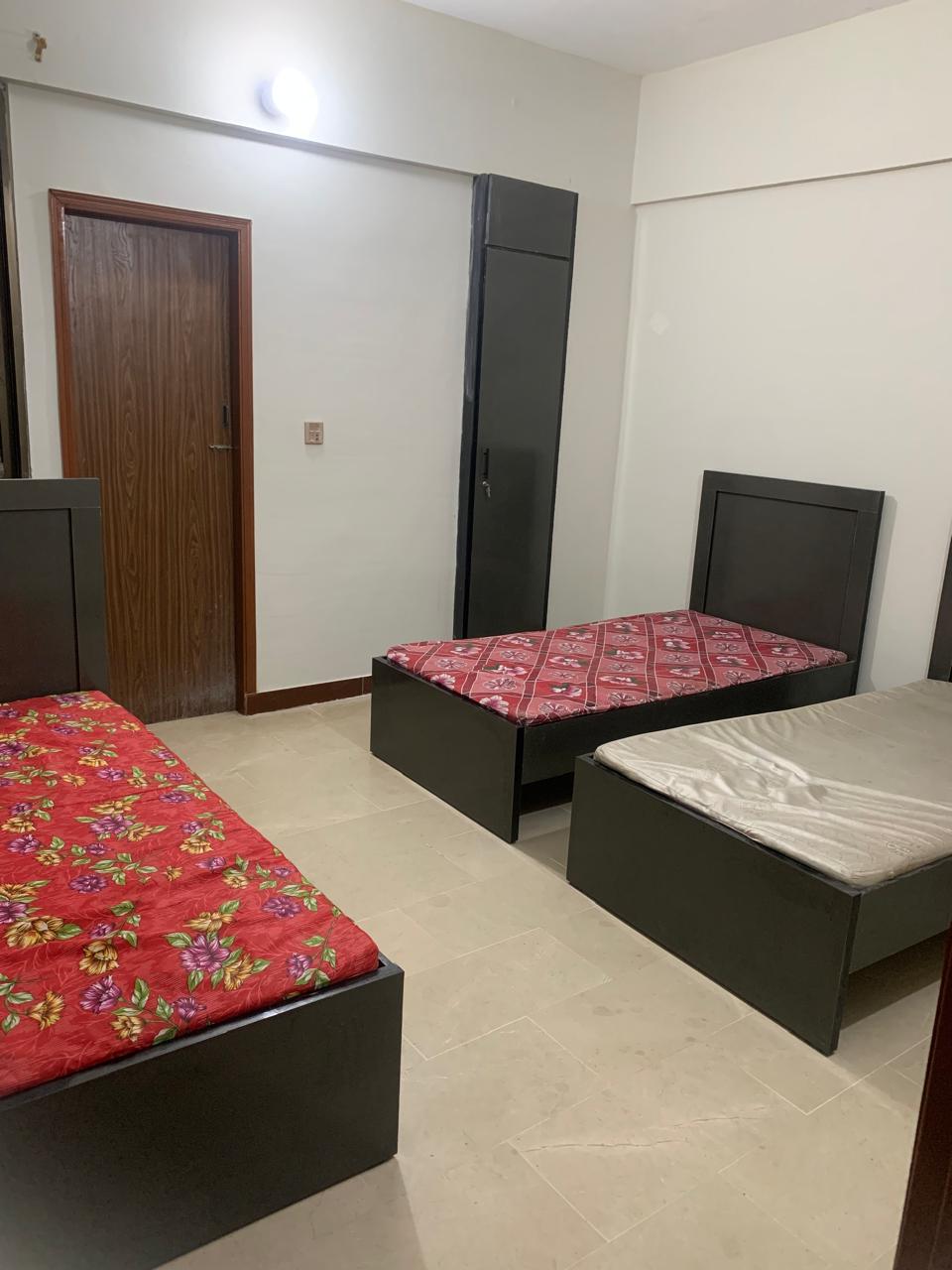 Royal Girls Hostel — girls hostel in DHA Phase 5, Karachi — photo 9 of 15
