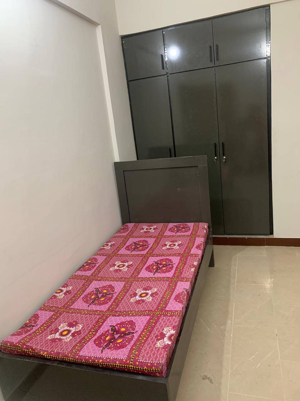 Royal Girls Hostel — girls hostel in DHA Phase 5, Karachi — photo 15 of 15