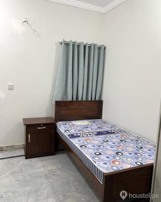 Urban Living Boys Hostel Boys Hostel in Lahore with WiFi from PKR 13,000