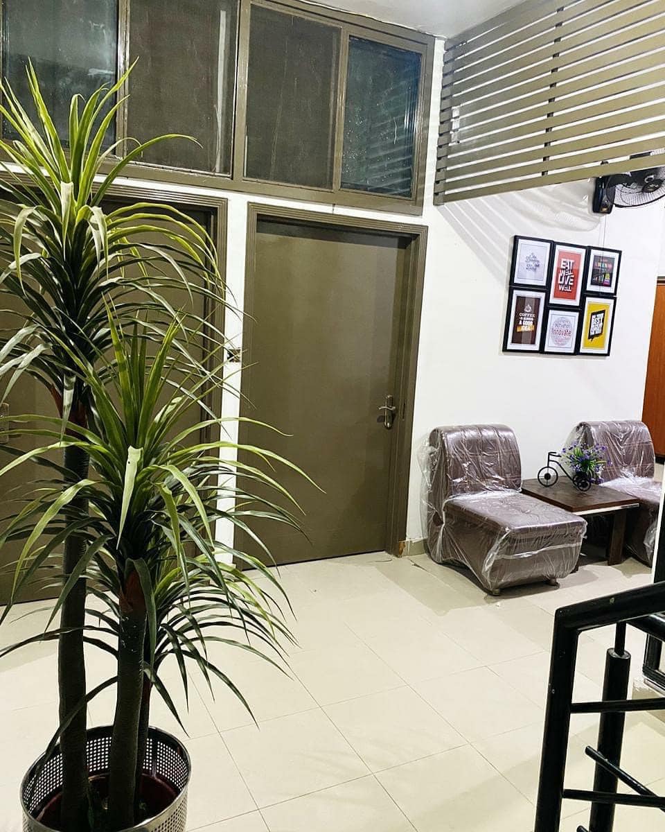 Two Seater Room at Rayan Girls Hostel — photo 2