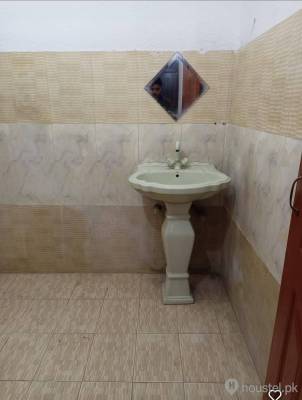 VIP Student Boys Hostel Boys Hostel in IJP Road, Rawalpindi with Mess, WiFi - Photo 3