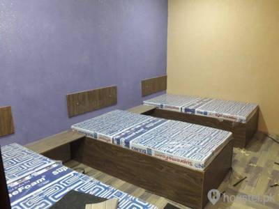 Al Makkah Girls Hostel Girls Hostel in Lahore with Mess, WiFi from PKR 10,000