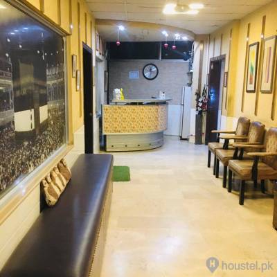 Al Makkah Girls Hostel Girls Hostel in Lahore with Mess, WiFi from PKR 10,000