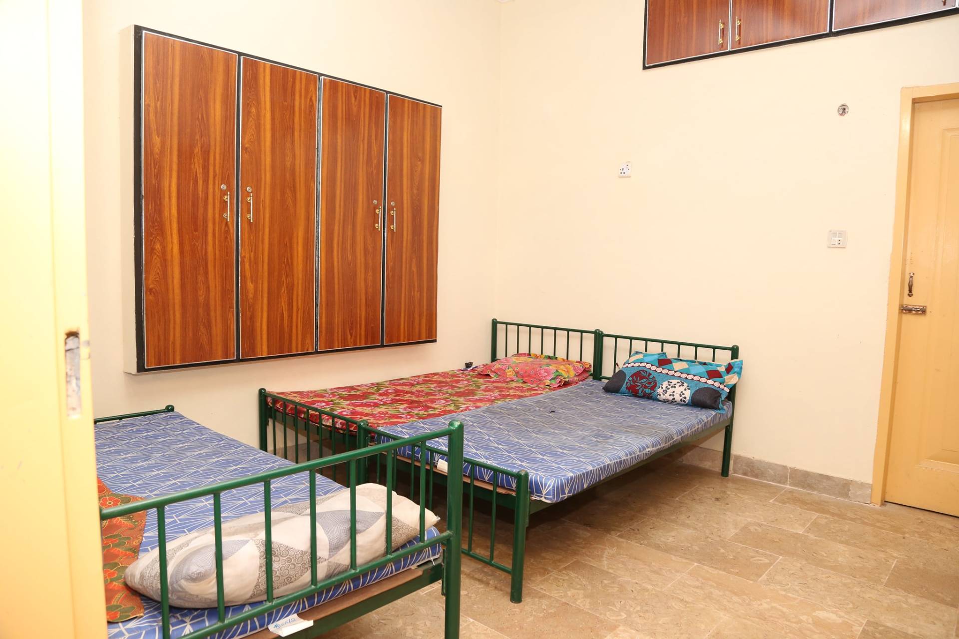 Four Seater Room at Premium Girls Hostel — photo 3