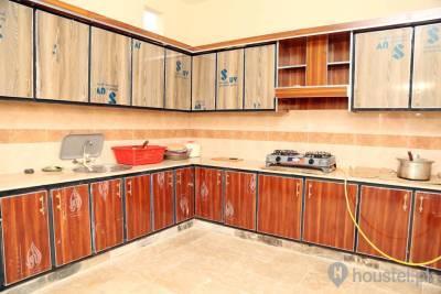 Premium Girls Hostel Girls Hostel in Multan with Mess, WiFi from PKR 10,000