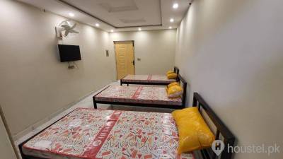 Rehma Professional Girls Hostel Girls Hostel in Lahore with Mess, WiFi from PKR 13,000