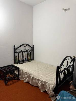 Student Girls Hostel Girls Hostel in Lahore with WiFi from PKR 10,000