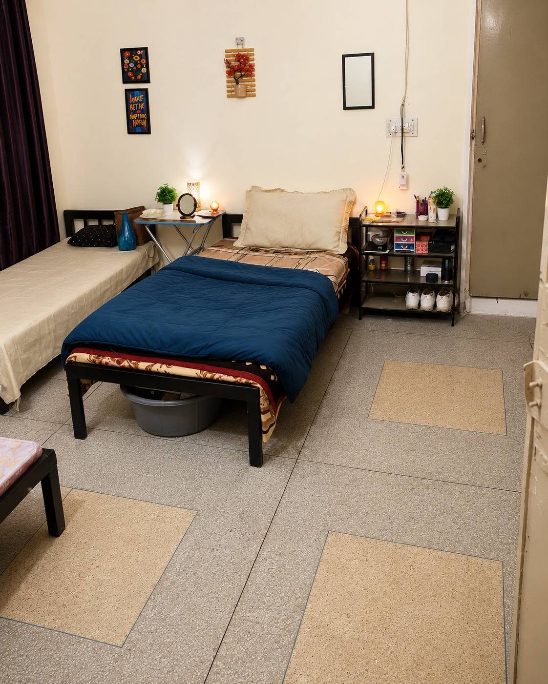 2 Seater Room at Elite Accomodation - PKR 20,000/month