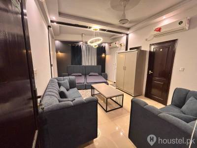 Hanif Heights - Home Stay Boys Hostel in Lahore with WiFi from PKR 8,000
