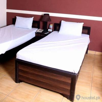 Executive Hostel Boys Hostel in Bahawalpur Avenue Housing Society, Bahawalpur with Mess, WiFi - Photo 9