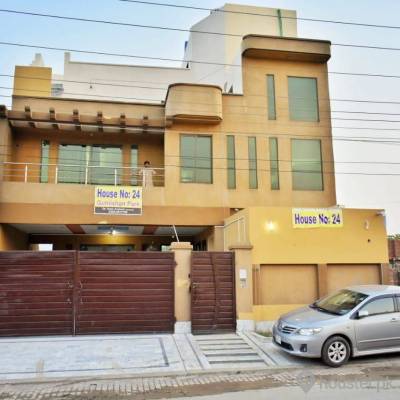 Star Boys Hostel Boys Hostel in Lahore with Mess, WiFi from PKR 10,000