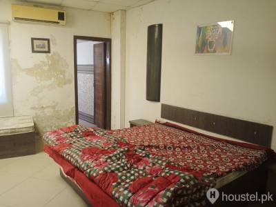 Makkah Hostel for Boys Branch 02 Boys Hostel in Lahore with Mess, WiFi from PKR 12,000