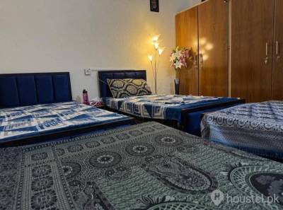 Eshal Residency For Girls Girls Hostel in Lahore with Mess, WiFi from PKR 22,000
