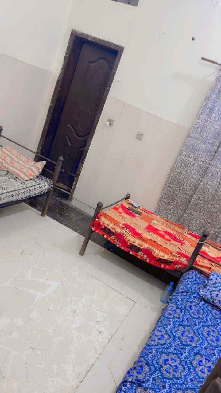 Down Town Girls Hostel, Johar Town