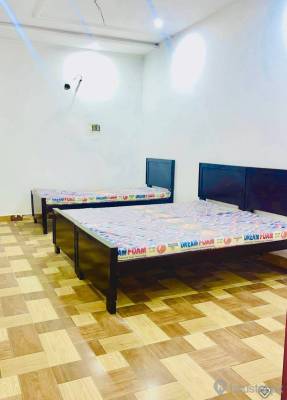 Noor girls hostel Girls Hostel in Lahore with WiFi from PKR 13,000