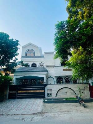 Noor Girls Residence Islamabad Boys Hostel in Islamabad with Mess, WiFi from PKR 15,000
