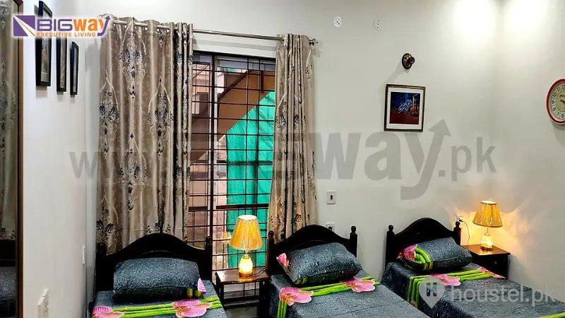 BigWay Girls Hostel (Executive Living) Girls Hostel in Johar Town, Lahore with Mess, WiFi - Photo 6