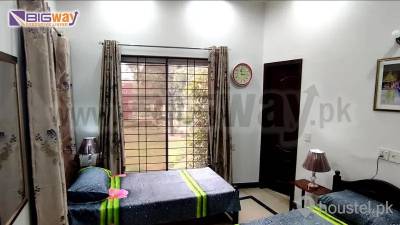 BigWay Girls Hostel (Executive Living) Girls Hostel in Johar Town, Lahore with Mess, WiFi - Photo 4