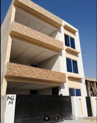 C View Girls Hostel Girls Hostel in Lahore with WiFi from PKR 10,000