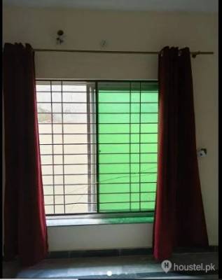 Premier Girls Hostel Near UCP Girls Hostel in Johar Town, Lahore with Mess - Photo 8