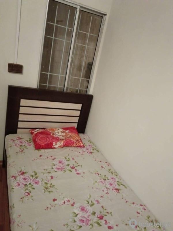 HY Boys Hostel & Rooms For Rent Boys Hostel in Gulistan-e-Johar, Karachi with Mess from PKR 9,000