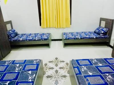 The United Girls Hostels Gulistan-e-Johar branch Girls Hostel in Gulistan-e-Johar, Karachi with Mess - Photo 3