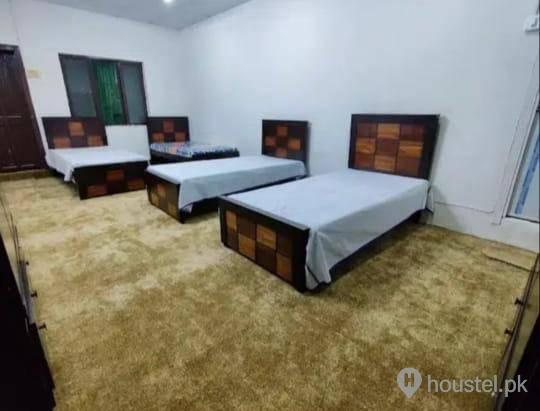 Four Seater Room at Paying-guest  hostels- for girls