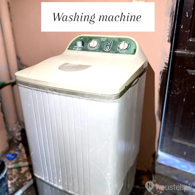 White Petal Girls Hostel Girls Hostel in Gulberg III, Lahore with Mess, WiFi - Photo 5