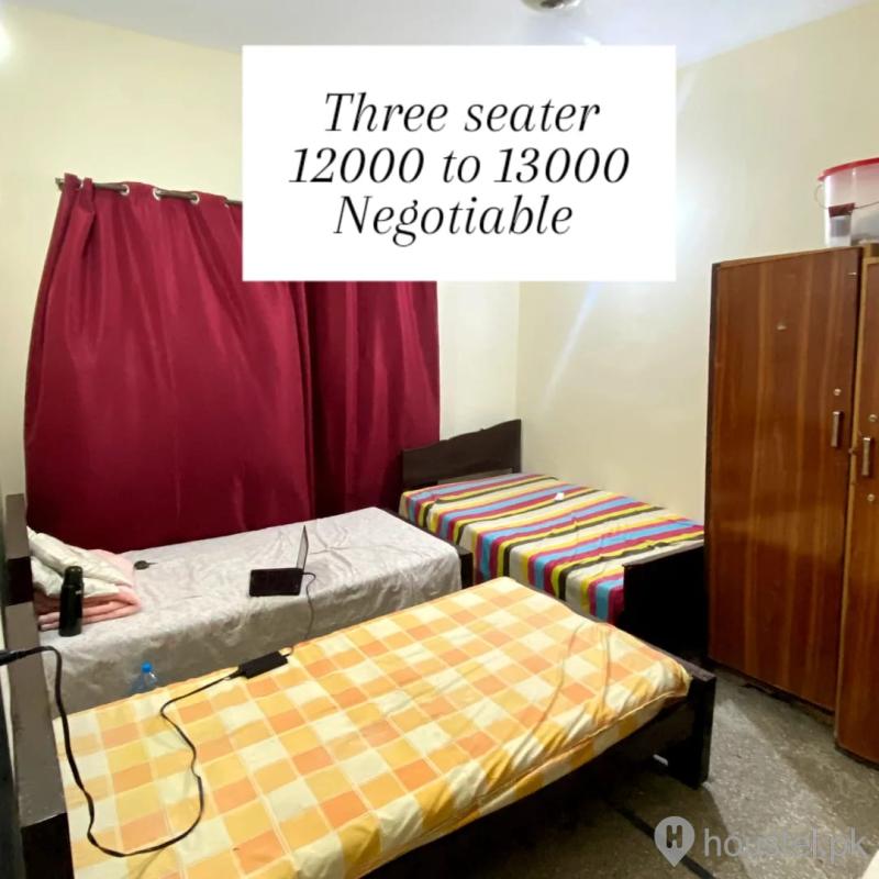 White Petal Girls Hostel Girls Hostel in Gulberg III, Lahore with Mess, WiFi - Photo 12