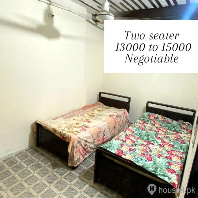 White Petal Girls Hostel Girls Hostel in Gulberg III, Lahore with Mess, WiFi - Photo 13