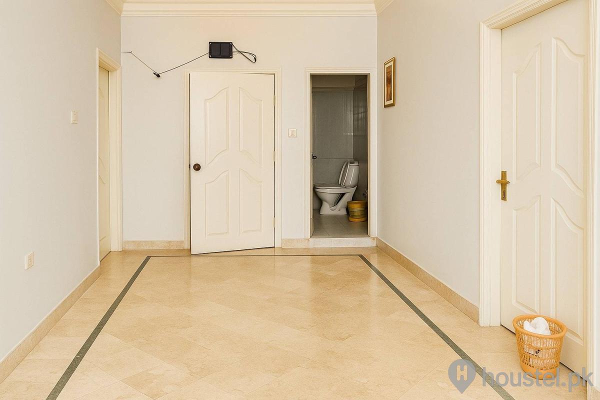 Karachi Girls hostel Girls Hostel in Gulistan-e-Johar, Karachi from PKR 15,000