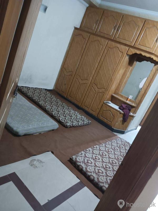 UK BOYS HOSTEL Boys Hostel in Faisal Town, Lahore - Photo 5