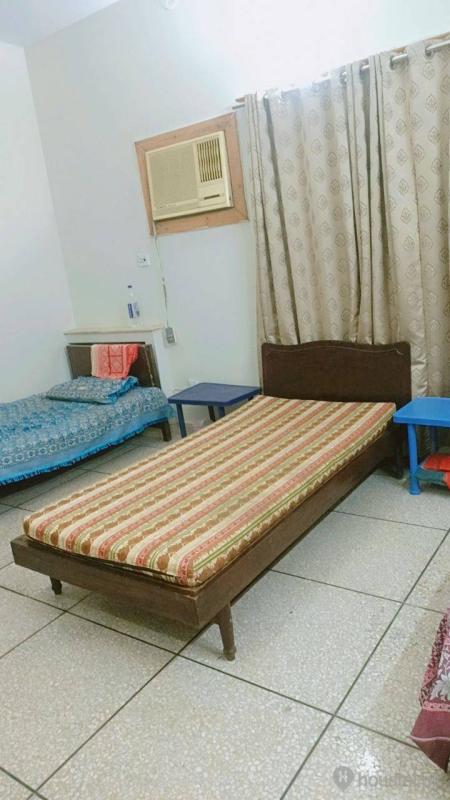ideal girls hostel Girls Hostel in Chaklala Scheme 3, Rawalpindi with Mess from PKR 15,000