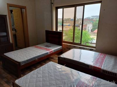 Al Rasheed Girls hostels (Executive) Girls Hostel in Gulberg, Lahore with Mess from PKR 12,500
