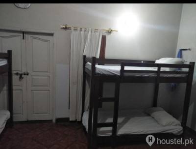 TSR Hostel in Johar Town