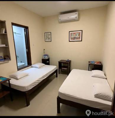 TSR Hostel Boys Hostel in Johar Town, Karachi with Mess, WiFi from PKR 22,000