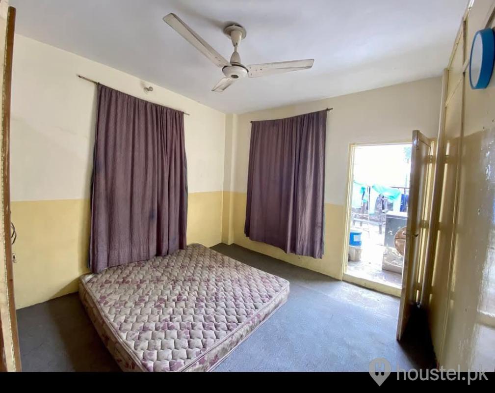 Superior Girls Hostel Girls Hostel in Gulgasht Colony, Multan - Photo 6