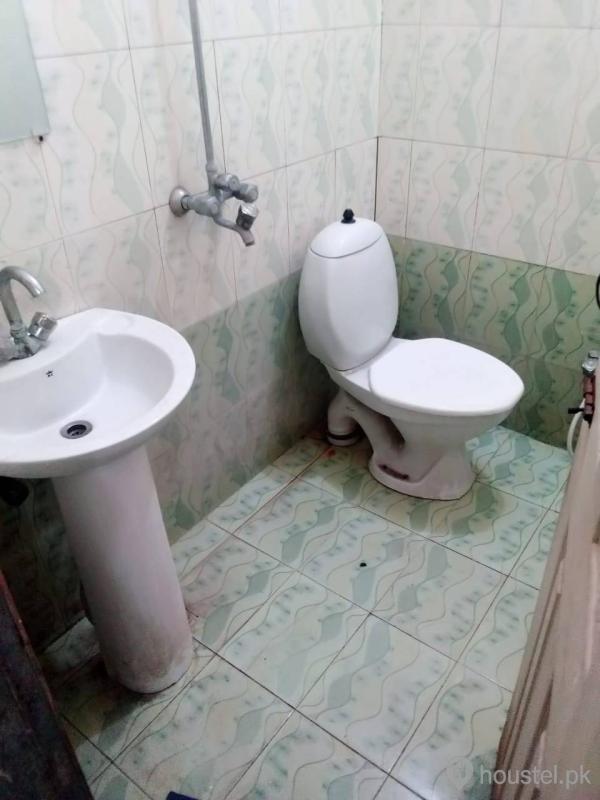 Malik Girls Hostel Girls Hostel in Gulgasht Colony, Multan with Mess, WiFi - Photo 5