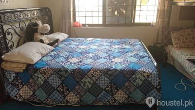 Home stay Girls Hostel in G-9, Islamabad with Mess - Photo 3