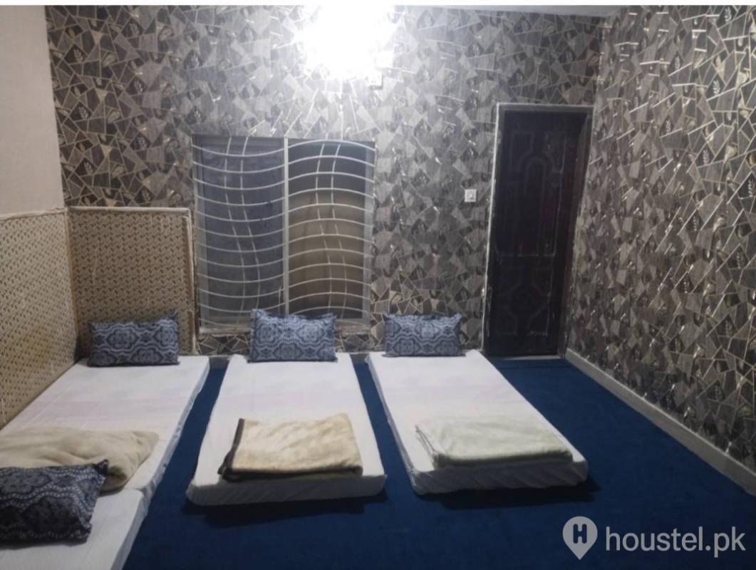 1 Dollar Home Boys Hostel in Raiwind Road, Lahore - Photo 4