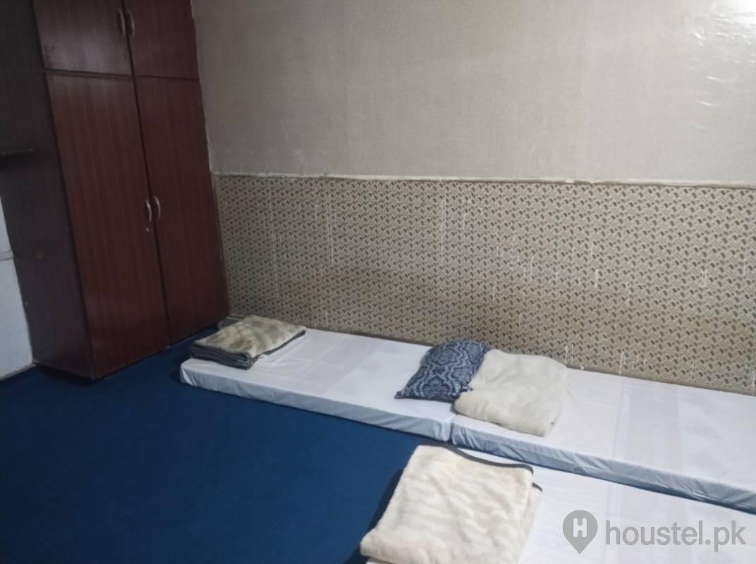 1 Dollar Home Boys Hostel in Raiwind Road, Lahore - Photo 6