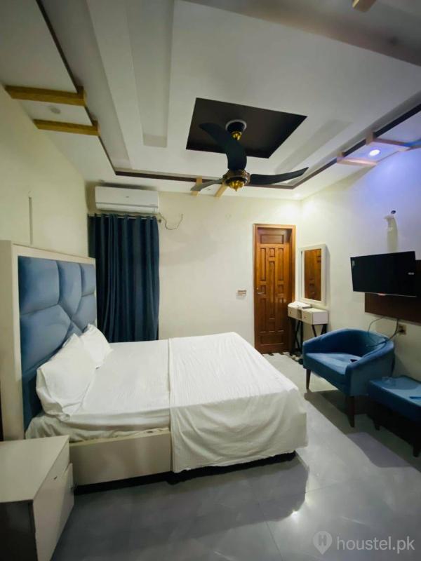 Dove inn Hotel Room Boys Hostel in Johar Town, Lahore with Mess - Photo 13