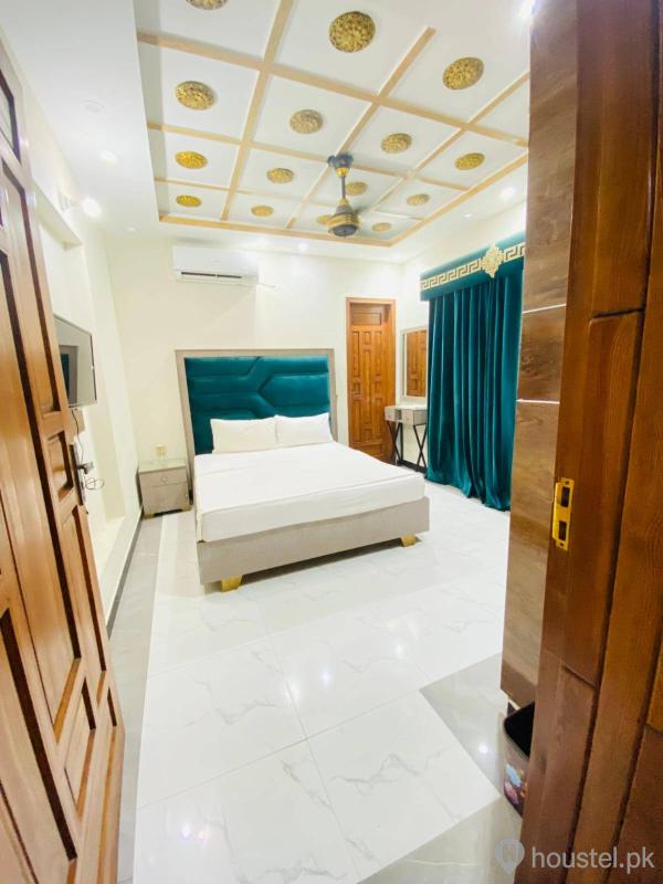 Dove inn Hotel Room Boys Hostel in Johar Town, Lahore with Mess - Photo 18