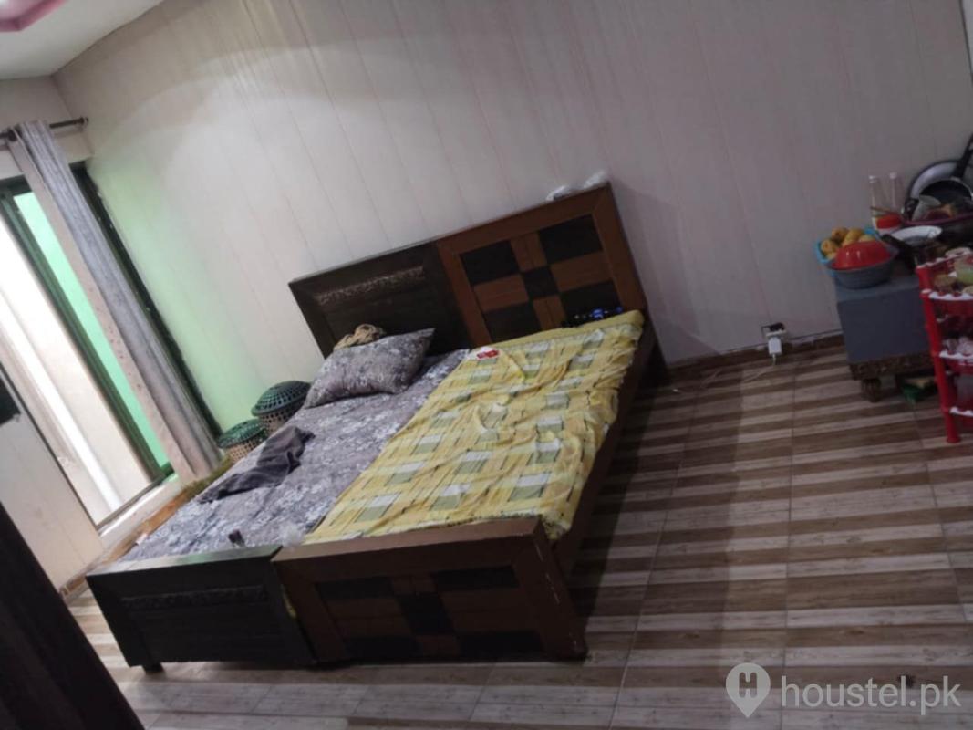 Bushra girls hostel Girls Hostel in Wapda Town, Lahore from PKR 11,000