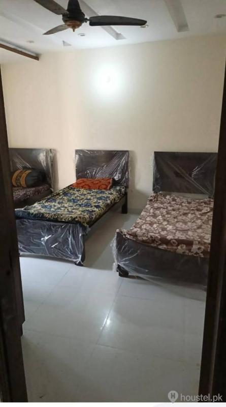 Unique Boy's Hostel Boys Hostel in Gulberg III, Lahore - Photo 9