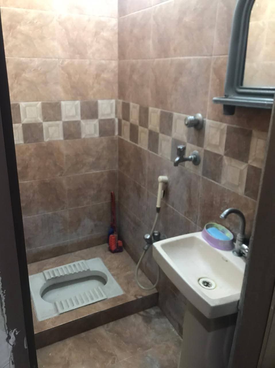 Three Seater Room at Unique Boy's Hostel — photo 2