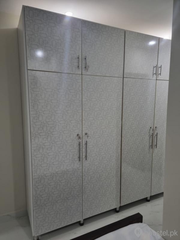 Uptown 86 Executive Residency Girls Hostel in Johar Town, Lahore with Mess - Photo 6