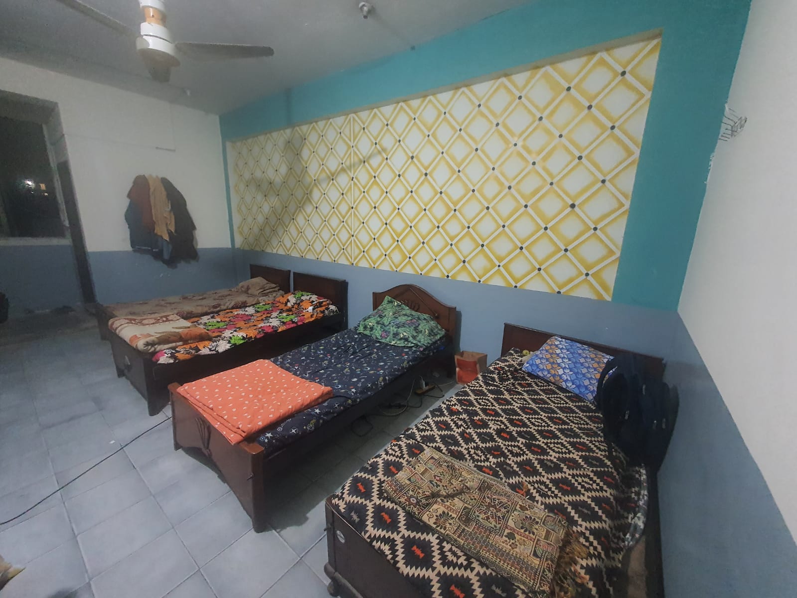 Four Seater Room at Islamabad Youth Hostel — photo 6