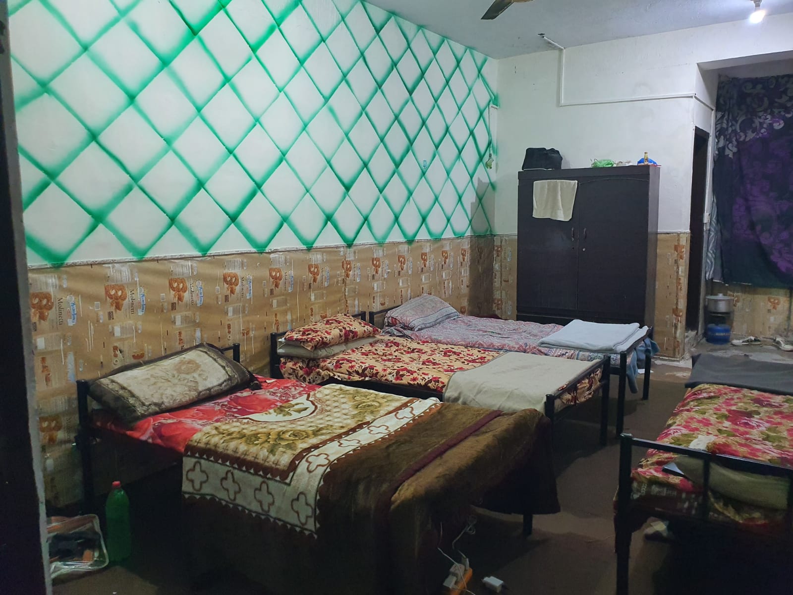 Four Seater Room at Islamabad Youth Hostel — photo 5